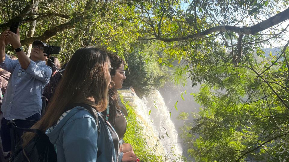 Argentine Side of Falls with Guide & Transfers foto 8