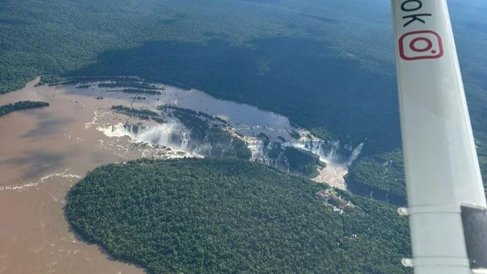 Sobrevuelo Por Las Cataratas foto 3