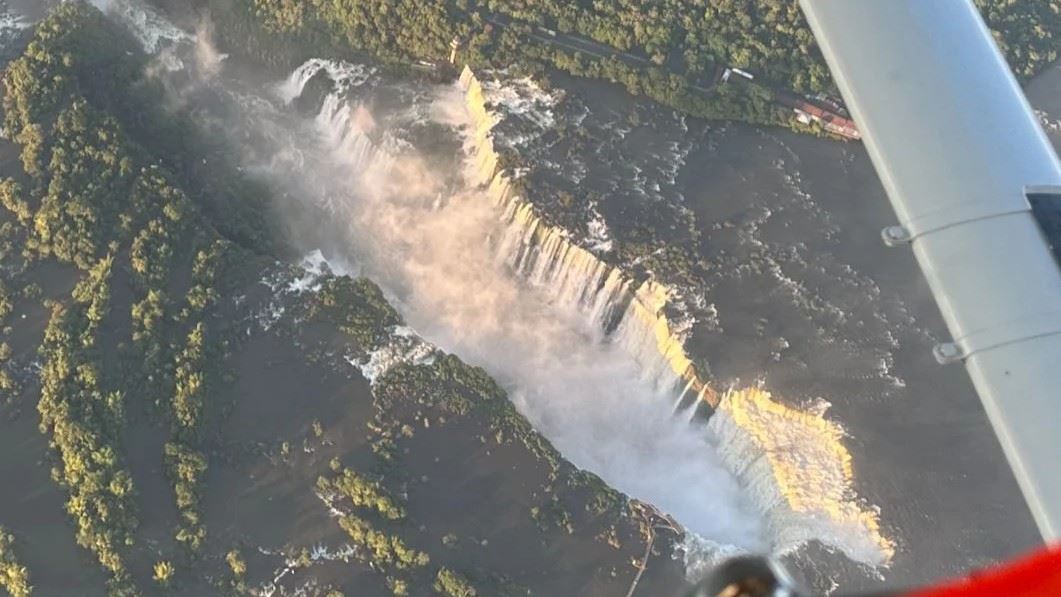 Sobrevuelo Por Las Cataratas foto 4