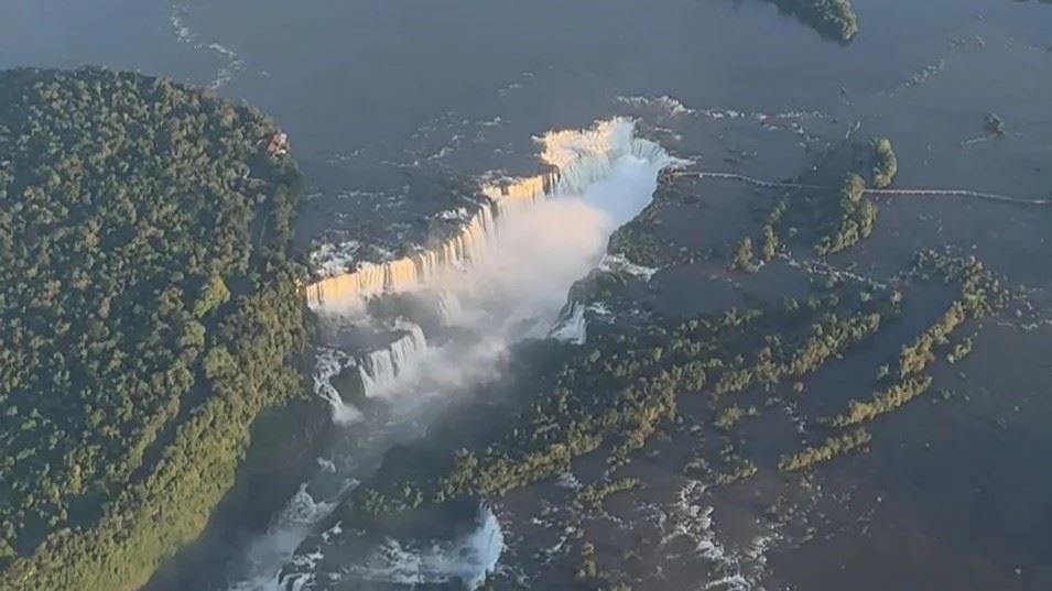 Sobrevuelo Por Las Cataratas